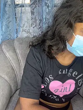 Snapshot of SukiyamaAsia chatting on 11/06/25, 07:20 SukiyamaAsia online show from 11/06/25, 07:20