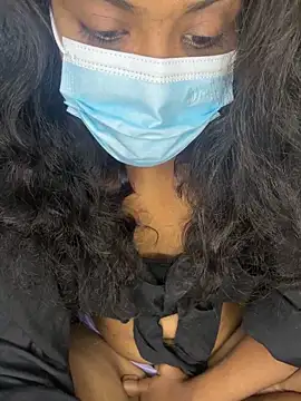 Snapshot of SukiyamaAsia chatting on 11/27/25, 04:14 SukiyamaAsia online show from 11/27/25, 04:14