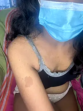 Snapshot of SukiyamaAsia chatting on 12/18/25, 06:41 SukiyamaAsia online show from 12/18/25, 06:41