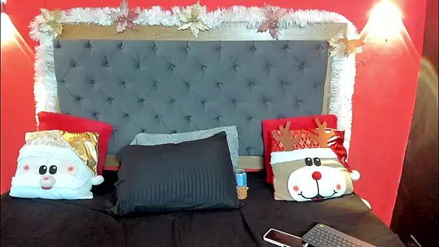 Snapshot of Xiomara_Stwart chatting on 11/26/25, 07:26 Xiomara Stwart online show from 11/26/25, 07:26