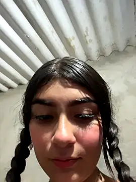 Snapshot of Sweed-virgin-pussy chatting on 11/15/25, 01:25 Sweed-virgin-pussy online show from 11/15/25, 01:25