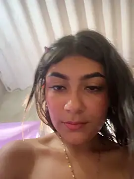 Snapshot of Sweed-virgin-pussy chatting on 11/16/25, 01:39 Sweed-virgin-pussy online show from 11/16/25, 01:39