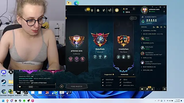 Snapshot of cinderellie chatting on 11/06/25, 02:12 cinderellie online show from 11/06/25, 02:12