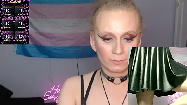 Snapshot of cinderellie chatting on 11/17/25, 04:29 cinderellie online show from 11/17/25, 04:29