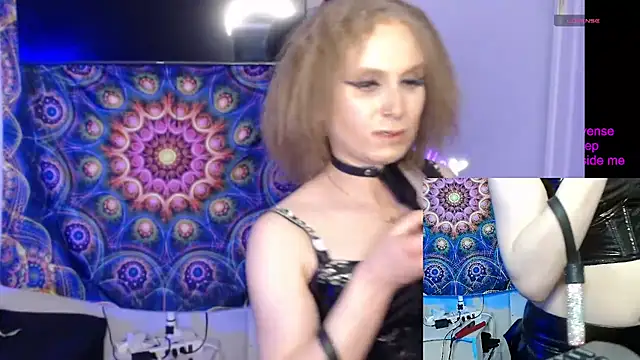 Snapshot of cinderellie chatting on 12/03/25, 04:53 cinderellie online show from 12/03/25, 04:53