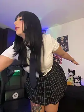 Hinatamoon  online show from 03/18/26, 03:42