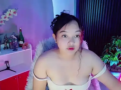 UrFavouriteCravings online show from 03/05/26, 02:29