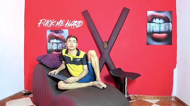 VERY HOT GUYS online show from 03/04/26, 01:39