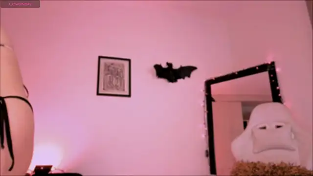 Snapshot of VanessaBlackrose chatting on 10/09/25, 11:47 VanessaBlackrose online show from 10/09/25, 11:47