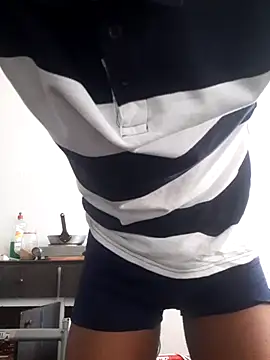 Snapshot of DUCKxdee chatting on 11/12/25, 12:38 DUCKxdee online show from 11/12/25, 12:38