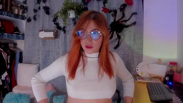 AmaruBloom online show from 10/24/25, 05:59