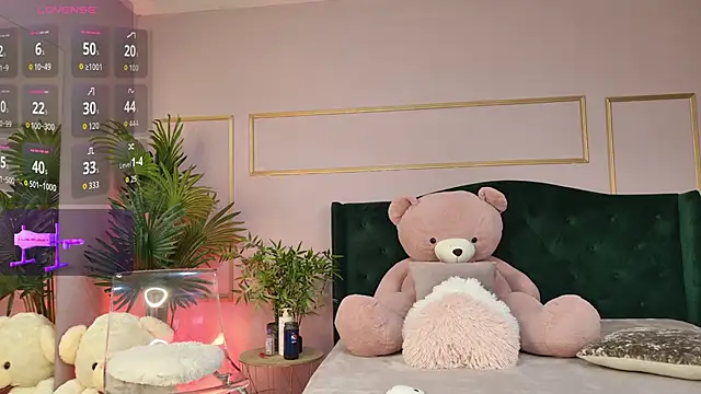 KirraWhite online show from 04/02/26, 05:05