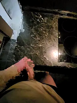 Snapshot of rezzzze chatting on 02/09/26, 07:07 rezzzze online show from 02/09/26, 07:07