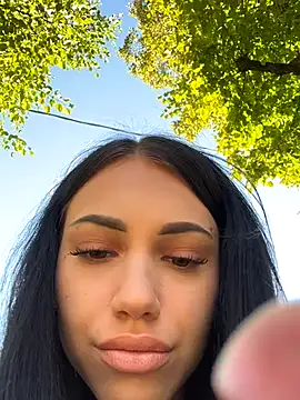 ilariea girl online show from 10/03/25, 02:14