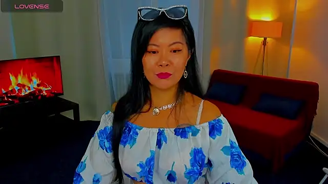 BeckySunday online show from 10/04/25, 06:00