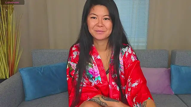 BeckySunday online show from 10/05/25, 06:01