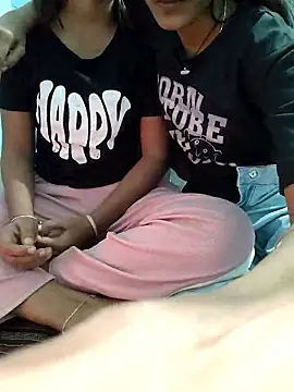 Unique girls90 online show from 01/13/26, 03:28