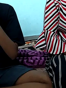 Unique girls90 online show from 04/09/26, 04:56