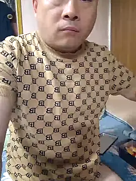 Snapshot of han515319 chatting on 02/24/26, 12:03 han515319 online show from 02/24/26, 12:03