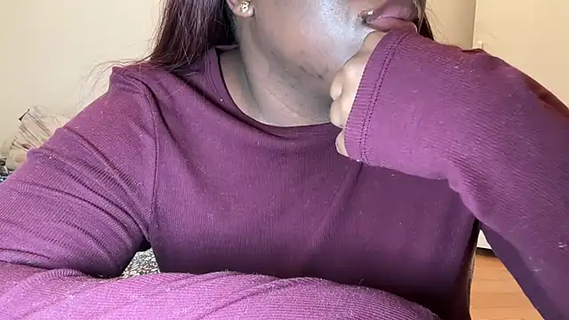 nanaisbackk online show from 02/10/26, 11:03