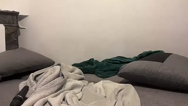 nanaisbackk online show from 03/08/26, 07:39