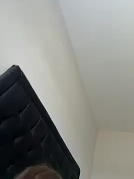 Snapshot of Victoria6989 chatting on 10/06/25, 01:41 Victoria6989 online show from 10/06/25, 01:41