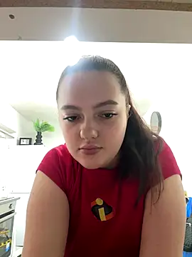 Snapshot of Victoria6989 chatting on 12/15/25, 10:19 Victoria6989 online show from 12/15/25, 10:19