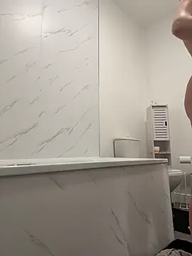 Snapshot of Victoria6989 chatting on 02/22/26, 08:18 Victoria6989 online show from 02/22/26, 08:18