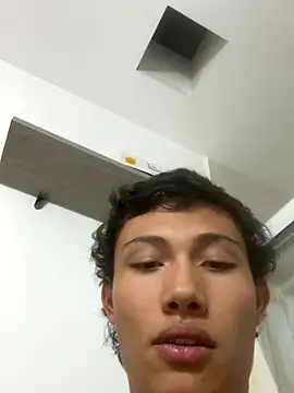 Snapshot of Davomg chatting on 01/09/26, 01:52 Davomg online show from 01/09/26, 01:52