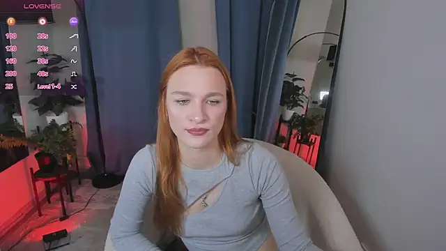 Snapshot of PollyMayer chatting on 05/12/26, 08:39 PollyMayer online show from 05/12/26, 08:39