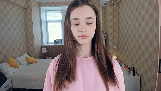 Snapshot of JinnyMcie chatting on 10/08/25, 09:40 JinnyMcie online show from 10/08/25, 09:40