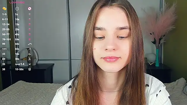 JinnyMcie online show from 04/06/26, 06:58