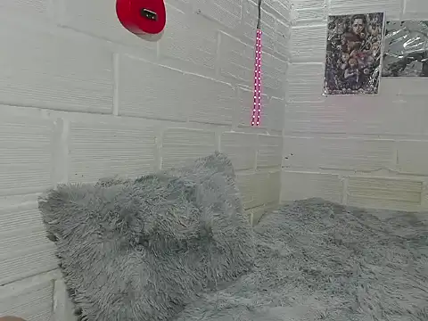 Snapshot of Daniell_007 chatting on 10/10/25, 09:03 Daniell 007 online show from 10/10/25, 09:03