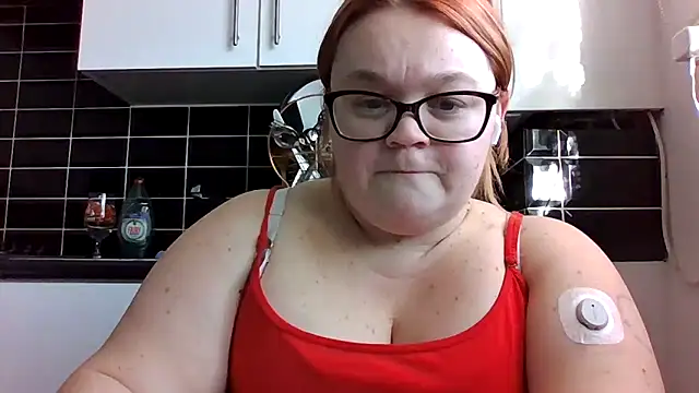 Snapshot of Curvy-AmyX chatting on 10/06/25, 04:26 Curvy-AmyX online show from 10/06/25, 04:26