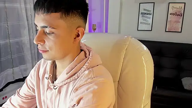 Nyko ds online show from 10/31/25, 04:24