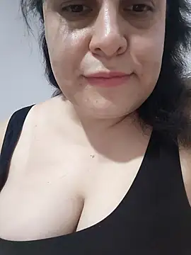 aydannn01 online show from 10/02/25, 09:11