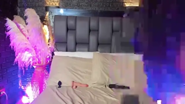 Snapshot of Celeeste_Rose chatting on 10/23/25, 10:03 Celeeste Rose online show from 10/23/25, 10:03