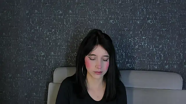 MeganR  online show from 04/24/26, 11:34