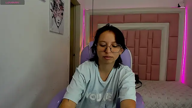 Snapshot of Klaret_Toy chatting on 07/01/26, 07:24 Klaret Toy online show from 07/01/26, 07:24