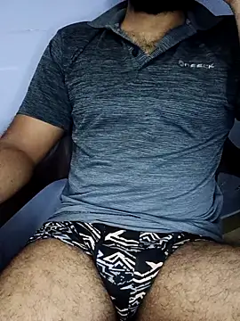 Snapshot of bhaveshPlayboy chatting on 10/16/25, 11:44 bhaveshPlayboy online show from 10/16/25, 11:44