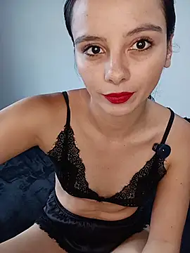 SaraMistick online show from 11/12/25, 12:27