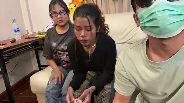 zghn88 online show from 10/28/25, 05:44