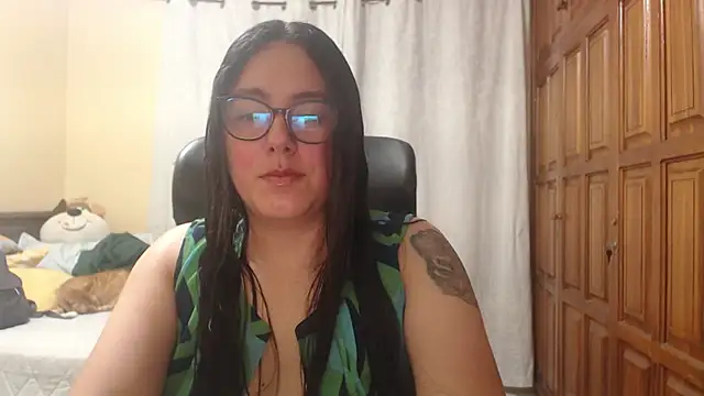 Venus cat  online show from 05/01/26, 11:31