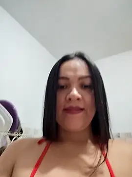 LindaSalo33 online show from 12/05/25, 04:10