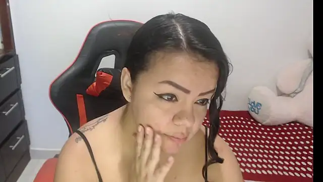 emily sexxx online show from 03/18/26, 05:21