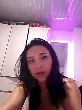 Snapshot of channel_brooks chatting on 10/06/25, 03:37 channel brooks online show from 10/06/25, 03:37