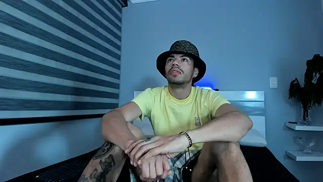 ZaynShadow online show from 10/20/25, 06:47