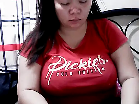 HornyPussie69 online show from 03/25/26, 11:55