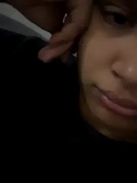 Snapshot of sarafox_10 chatting on 11/20/25, 02:01 sarafox 10 online show from 11/20/25, 02:01