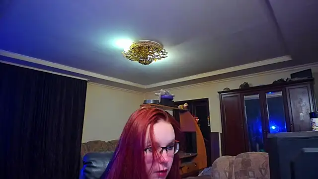 Snapshot of JustFoxyee chatting on 10/05/25, 08:07 JustFoxyee online show from 10/05/25, 08:07